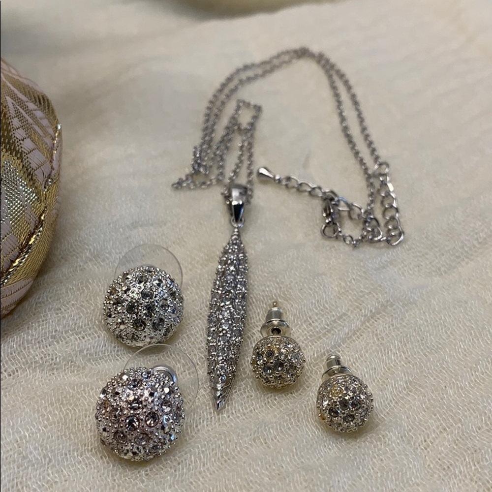 PAVE necklace & 2 sets of earrings. #500